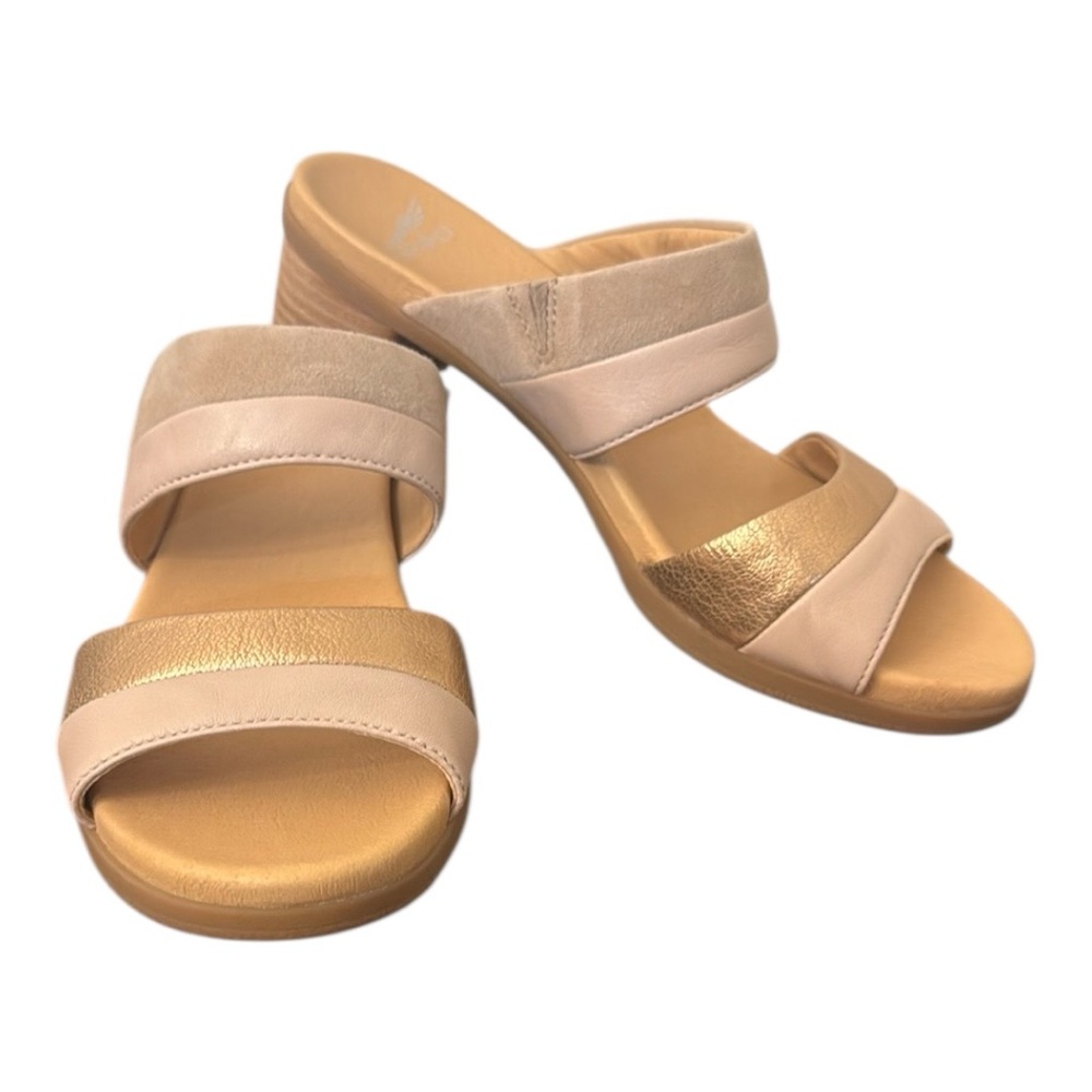 Dansko Theresa Gold and Tan Leather Women's Sandals Size 41